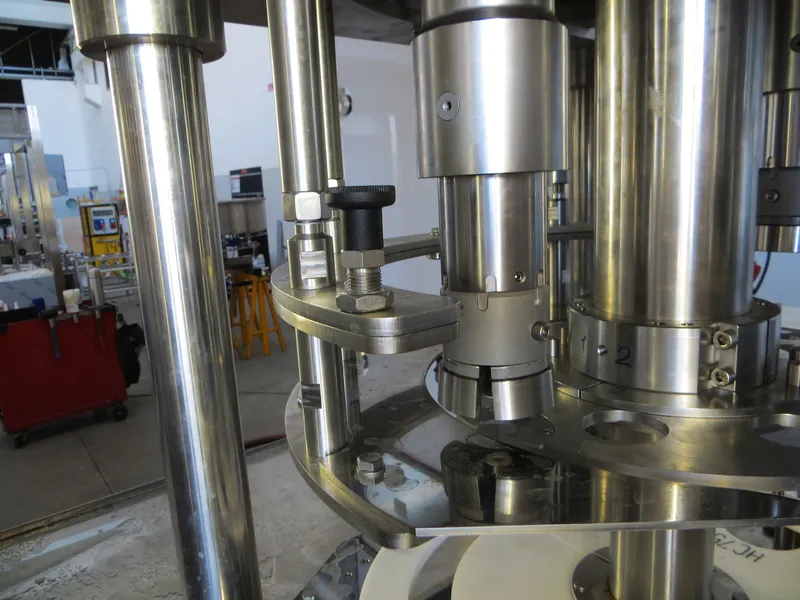 Photo #82 of New filling monoblock Bertolaso 30/30/4 for Pet/Glass