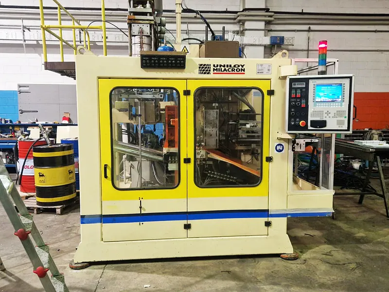 Photo #1 of HDPE blow molding machine Uniloy MSCK/S/70