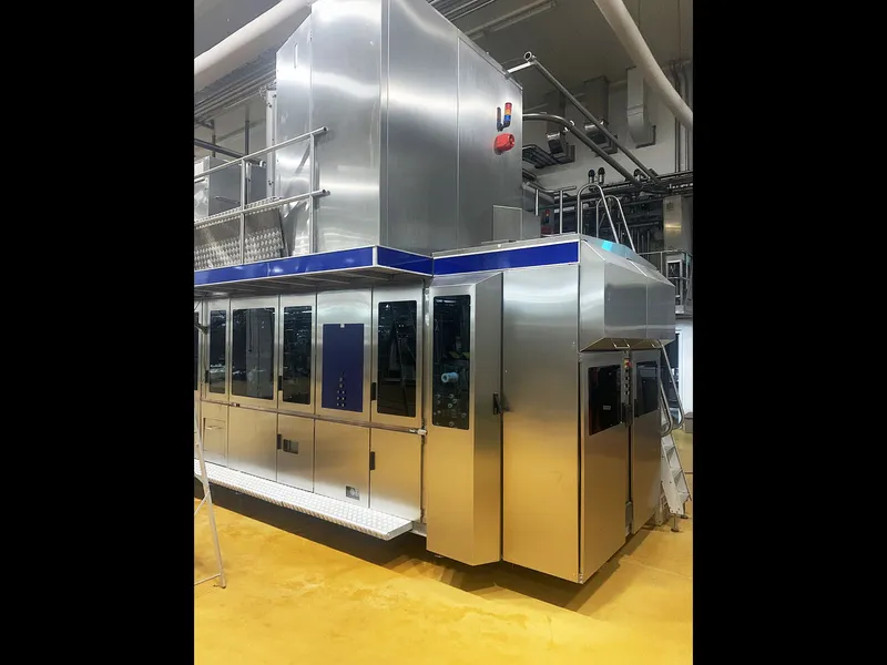 Photo #4 of Used Tetra Pak complete bottling line up to 9000 bph