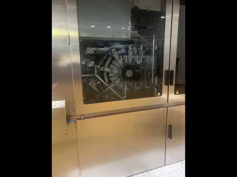 Photo #7 of Used Tetra Pak complete bottling line up to 9000 bph