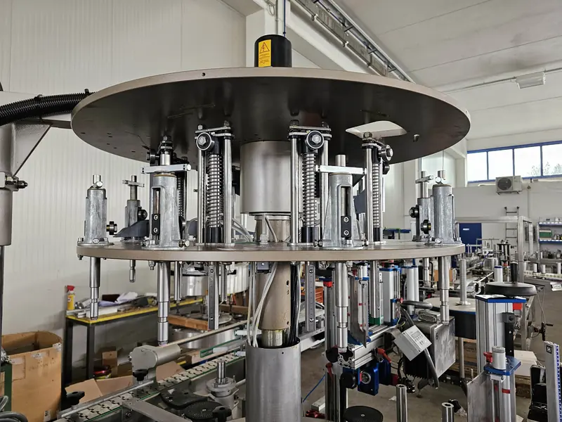 Photo #5 of Used adhesive labeling machine overhauled up to 6000