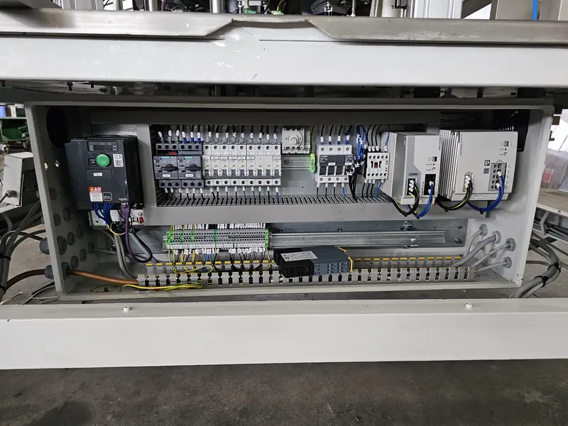 Photo #12 of Used adhesive labeling machine overhauled up to 6000