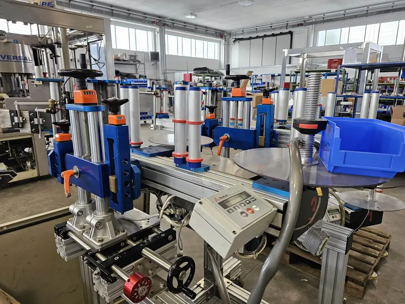 Photo #15 of Used adhesive labeling machine overhauled up to 6000