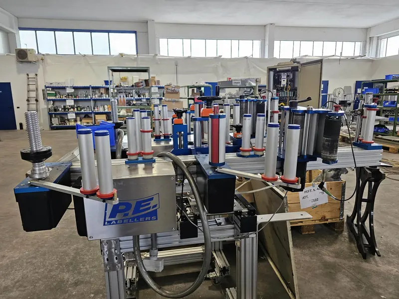 Photo #16 of Used adhesive labeling machine overhauled up to 6000