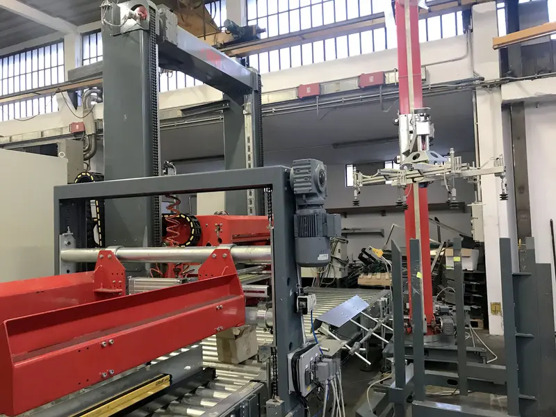 Photo #1 of Used palletizer Emmeti model MT574 up to 60 p/h