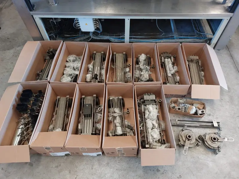 Photo #16 of Used labeling machine SACMI RMF/RA 1320 15T up to 8000 bph