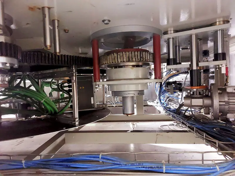 Photo #20 of Used labeling machine SACMI RMF/RA 1320 15T up to 8000 bph