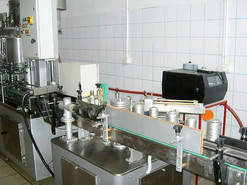 Photo #2 of Used filling line for edible oil up to 1800 bph