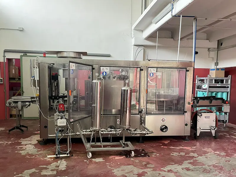 Photo #1 of Used isobaric filling monoblock Bertolaso for sparkling wine up to 6000 bph