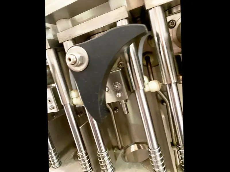 Photo #10 of New PET filling monoblock for CSD up to 15000 bph