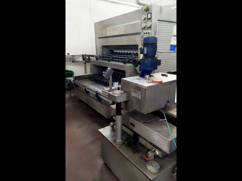 Photo #1 of Used Bottle Washer ENO.ME.CO up to 5000 bph