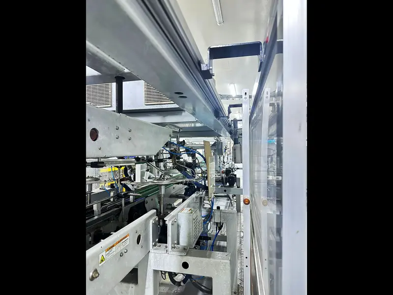 Photo #5 of Used automatic wrap around packer Vanta 2100 bph