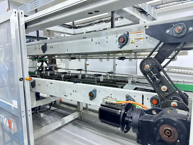 Photo #7 of Used automatic wrap around packer Vanta 2100 bph