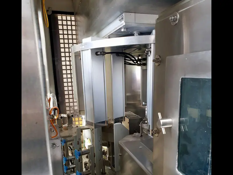 Photo #13 of Used filling monoblock Galdi up to 6000 bph