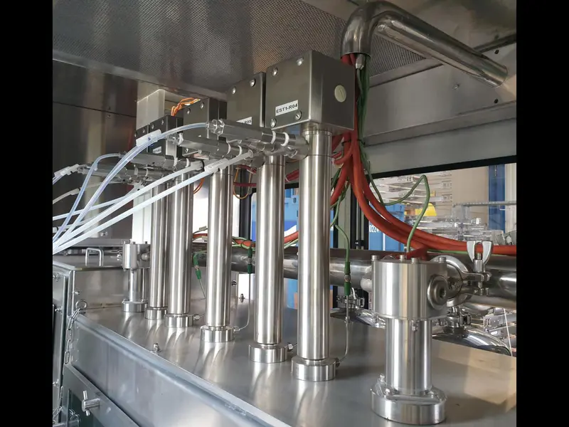 Photo #18 of Used filling monoblock Galdi up to 6000 bph