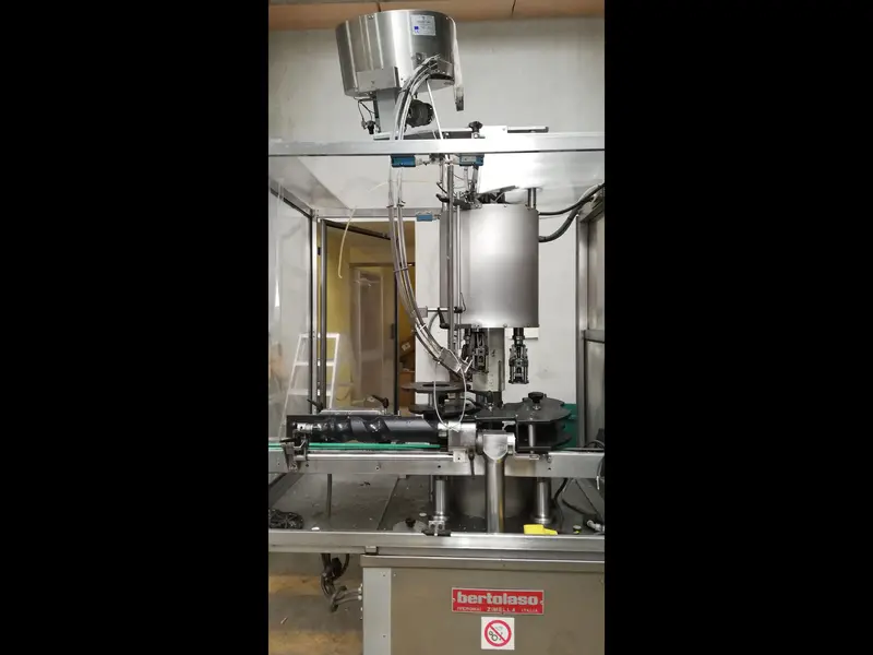 Photo #3 of Used Capping Machine Bertolaso Sigma 603 up to 4500 bph