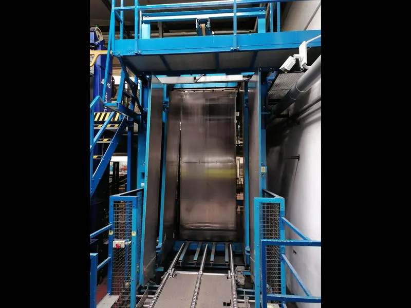 Photo #2 of Used bottling line KRONES for glass bottles up to 20000 bph