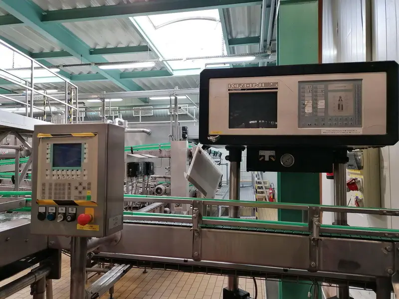 Photo #16 of Used bottling line KRONES for glass bottles up to 20000 bph