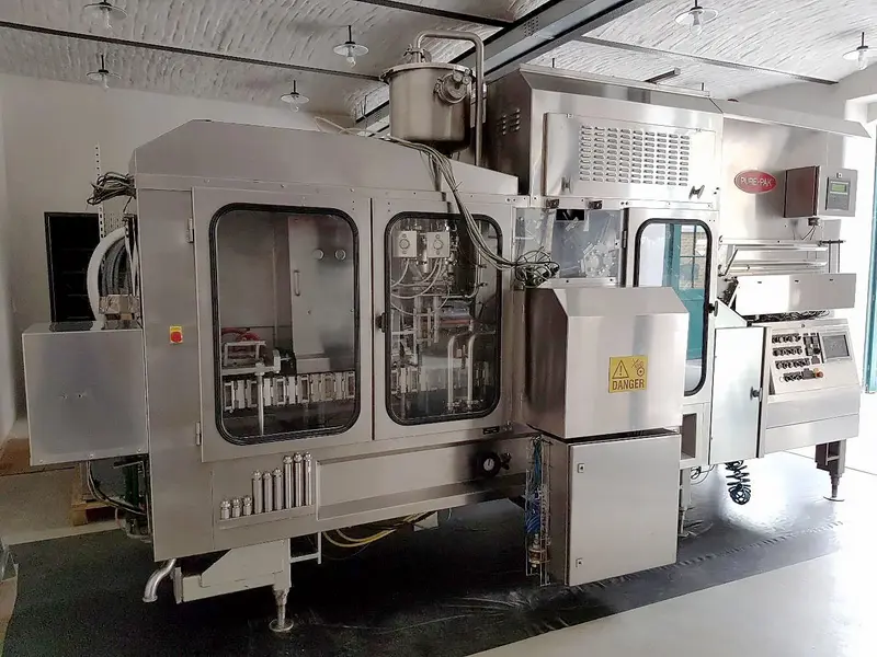 Photo #2 of Used forming and filling line Elopak for liquide soap up to 4200 cartons/h