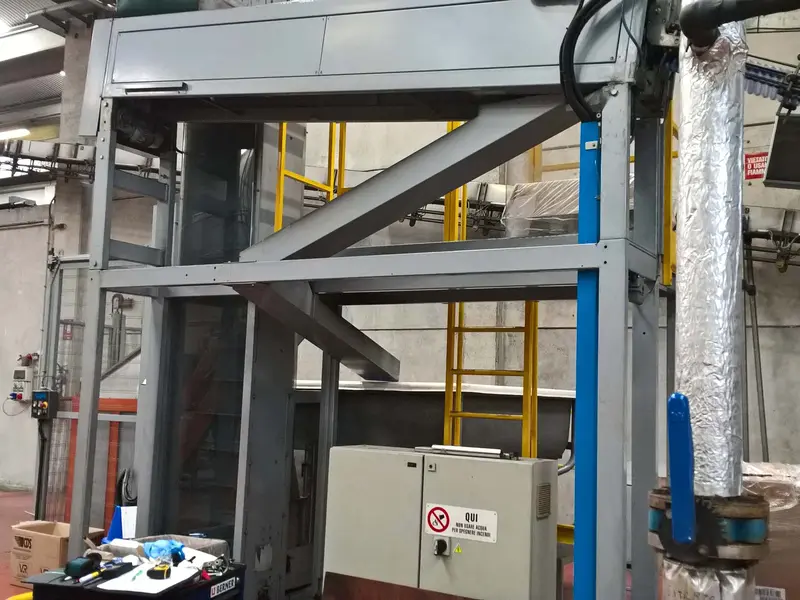 Photo #8 of Used Blow Molding Machine Sipa SFR 16