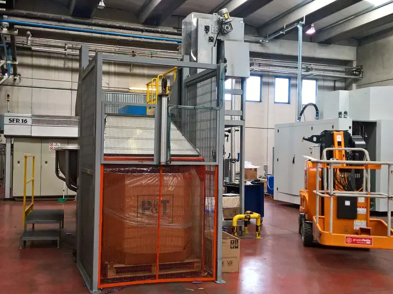 Photo #10 of Used Blow Molding Machine Sipa SFR 16