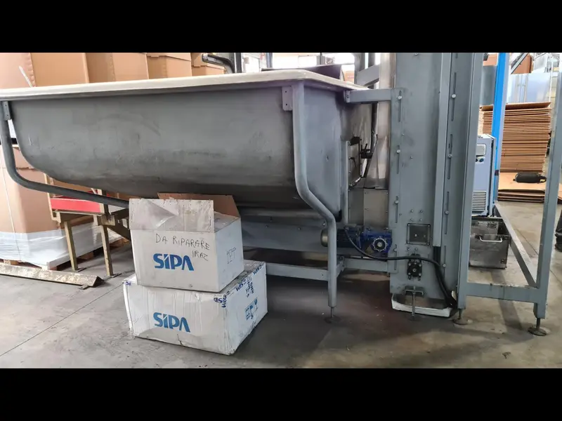 Photo #12 of Used Blow Molding Machine Sipa SFR 16