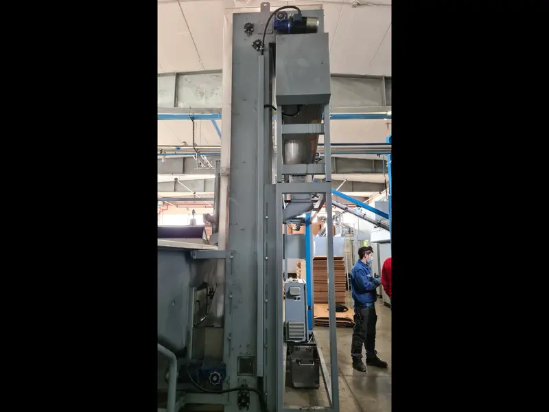 Photo #13 of Used Blow Molding Machine Sipa SFR 16