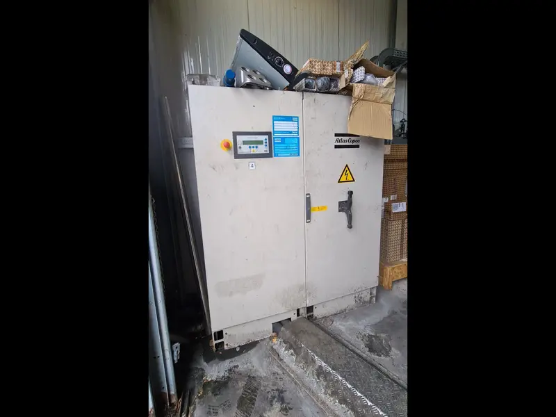 Photo #17 of Used Blow Molding Machine Sipa SFR 16