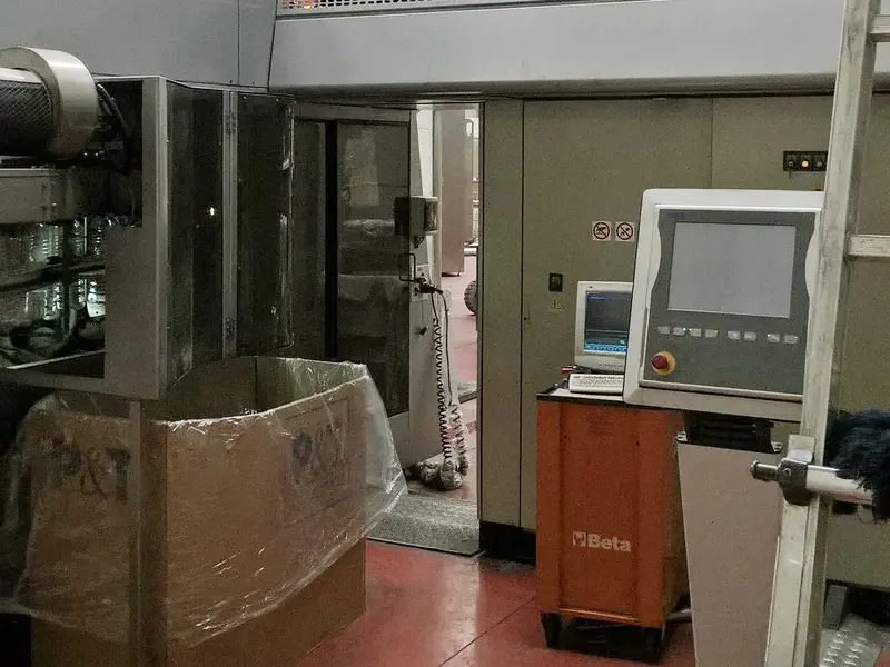 Photo #19 of Used Blow Molding Machine Sipa SFR 16