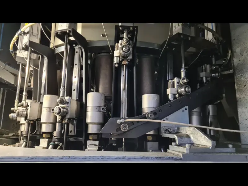 Photo #29 of Used Blow Molding Machine Sipa SFR 16