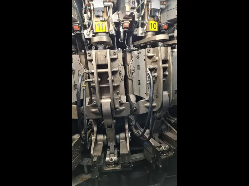 Photo #31 of Used Blow Molding Machine Sipa SFR 16