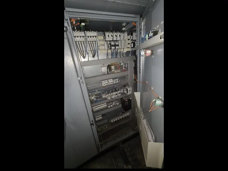 Photo #33 of Used Blow Molding Machine Sipa SFR 16