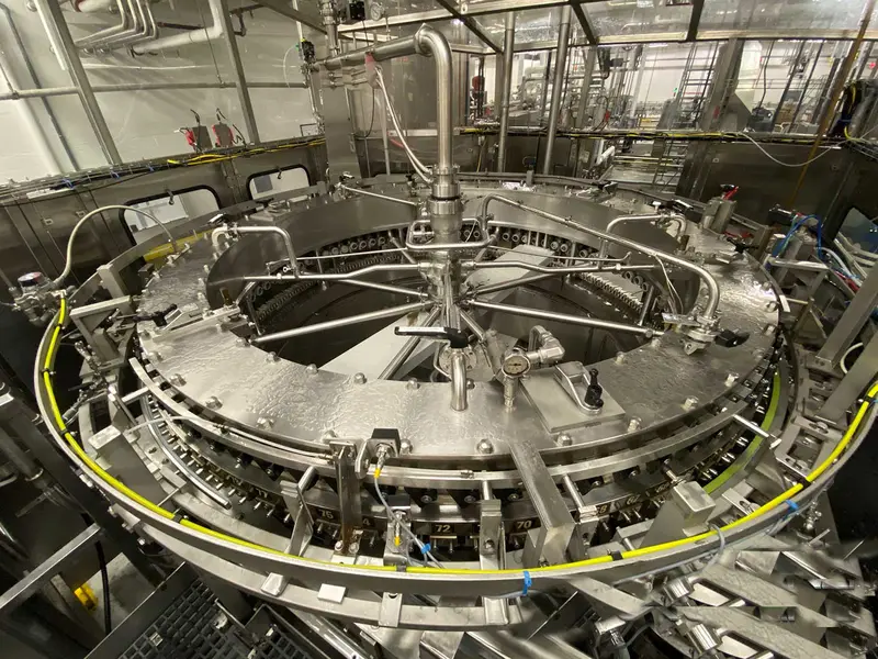 Photo #2 of Used Filler KHS and Angelus PRO 120L Seamer for cans