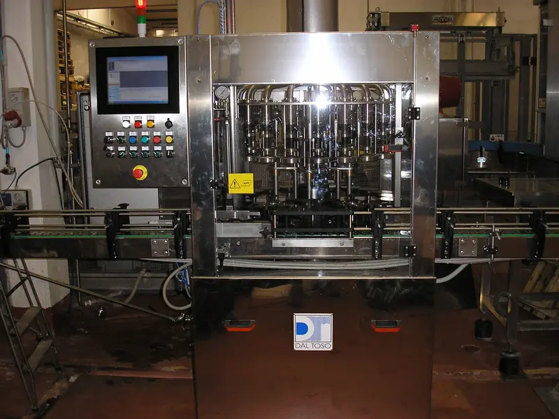 Photo #1 of Hot fill new filling machine up to 4500 Lt/h