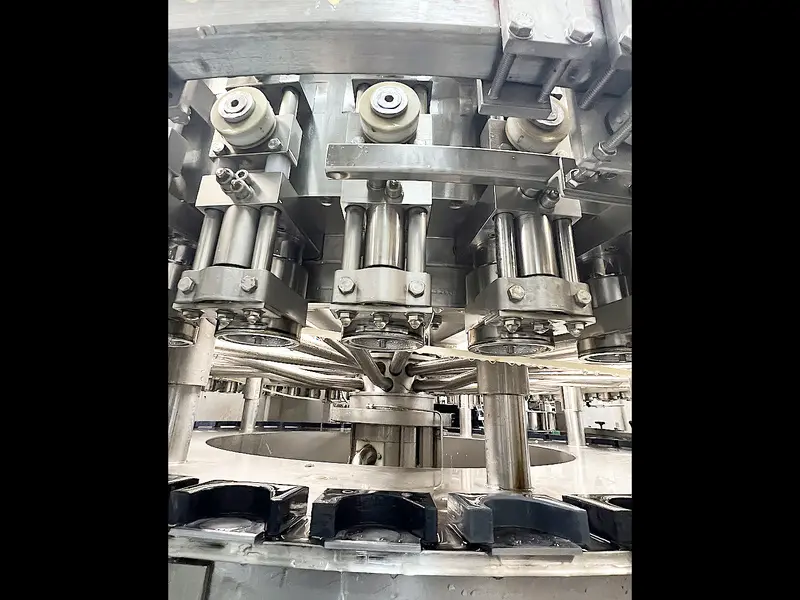 Photo #8 of Used Can Filler Krones 50V and Seamer Angelus 62H up to 30000 cph