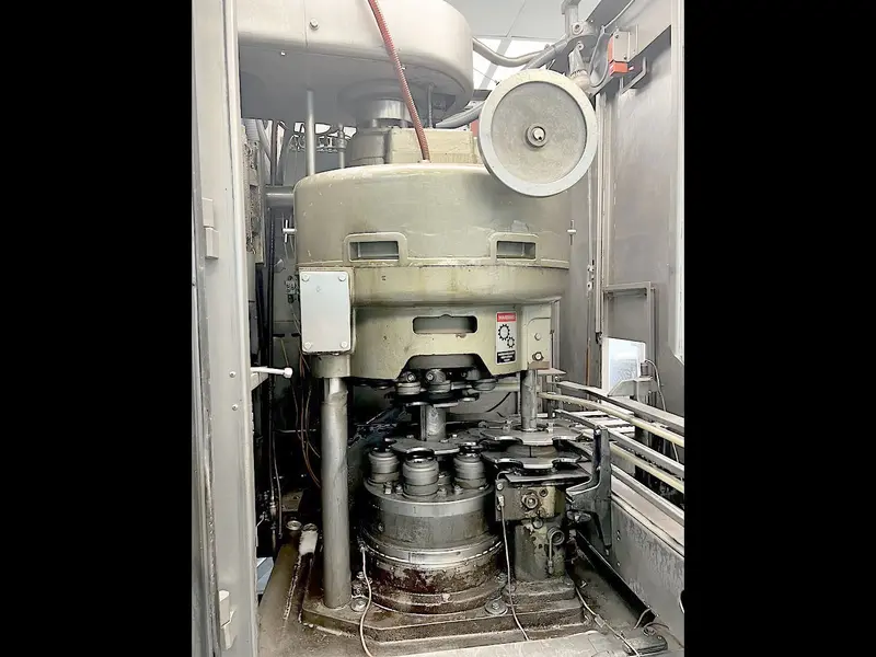 Photo #14 of Used Can Filler Krones 50V and Seamer Angelus 62H up to 30000 cph