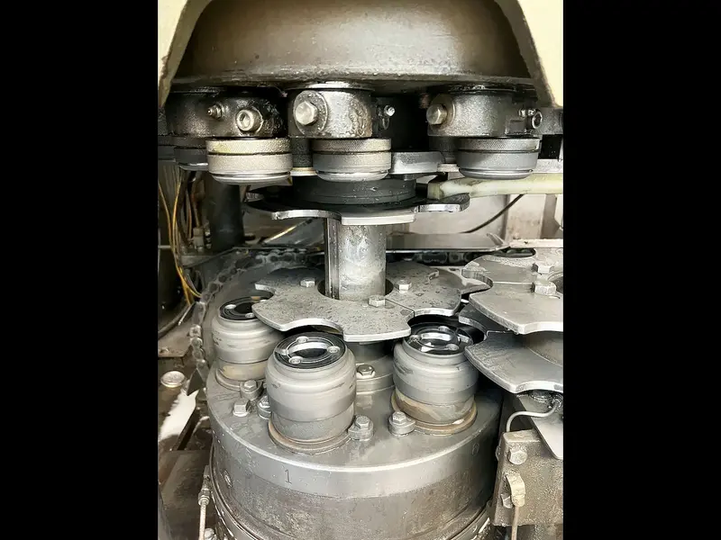 Photo #15 of Used Can Filler Krones 50V and Seamer Angelus 62H up to 30000 cph