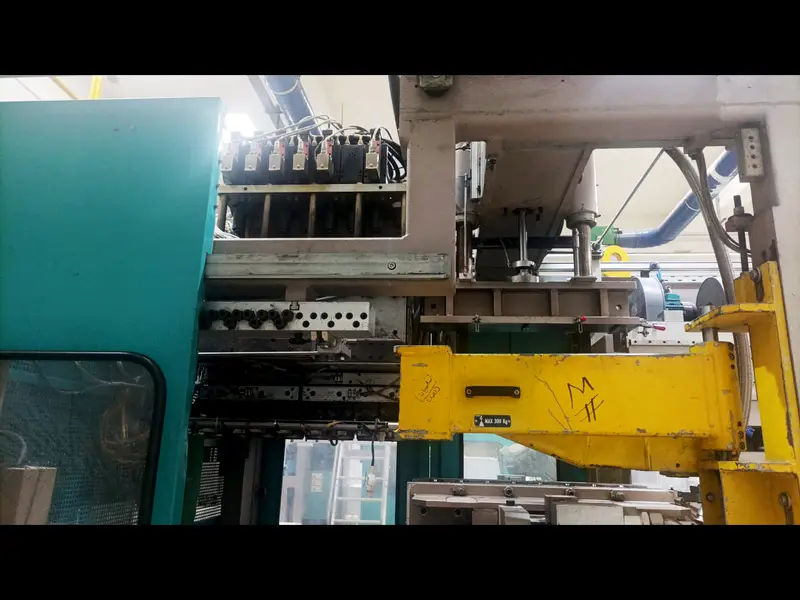 Photo #4 of Used HDPE Blow Molding Machine TECHNE 10000 SFA up to 1690 bph