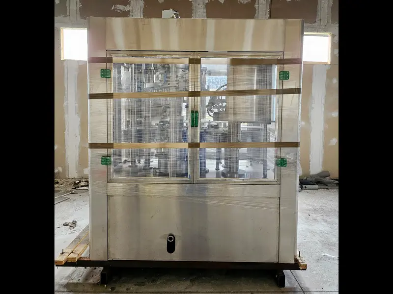 Photo #1 of Used Isobaric Bottling Line DMC year 2021