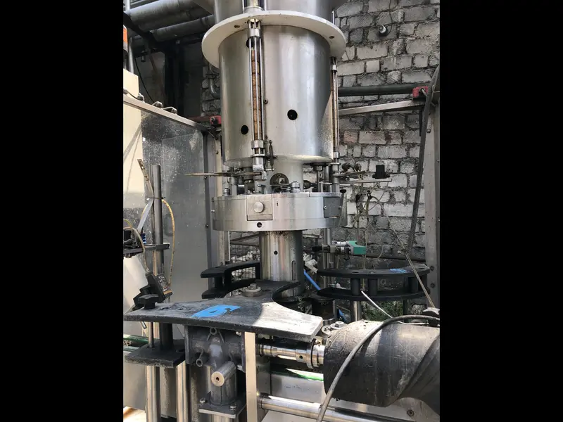 Photo #5 of Used Capping Machine Arol up to 4000 bph
