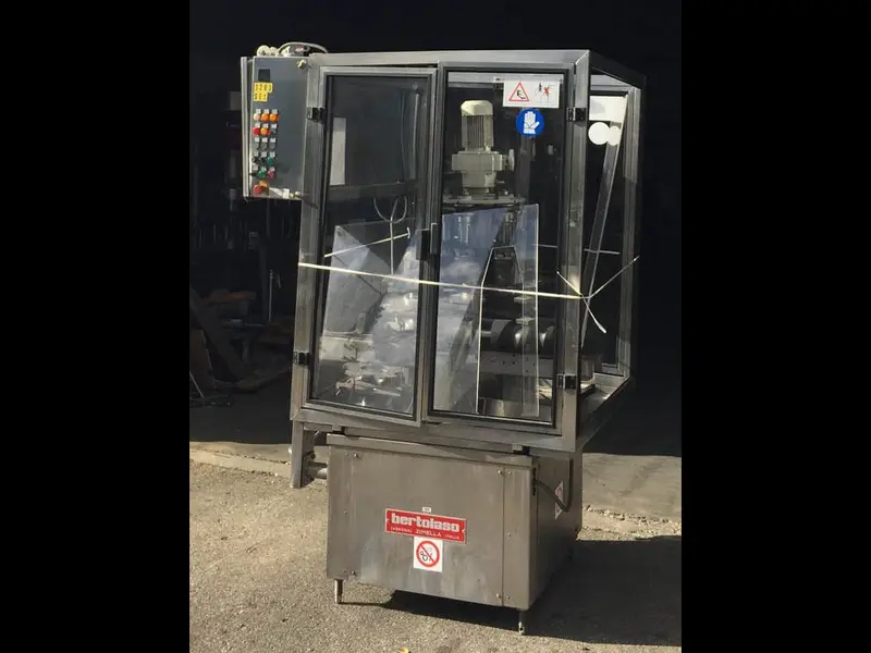 Photo #4 of Used Overhauled Capsuling Machine Bertolaso ZETA 105 up to 5000 bph