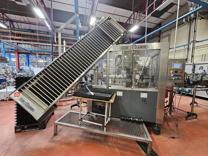 Photo #1 of Used Automatic Wirehooder Robino & Galandrino 14000 bph