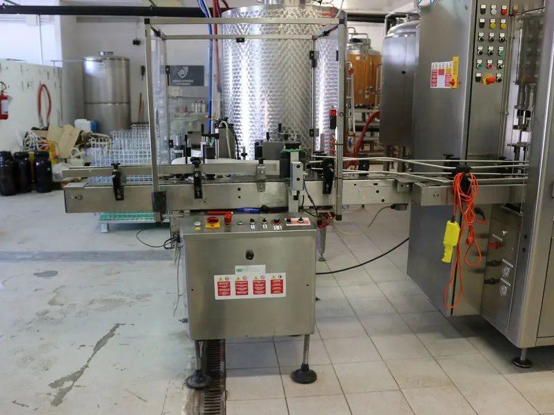 Photo #1 of Used Labeling Machine ENOS up to 1800 bph