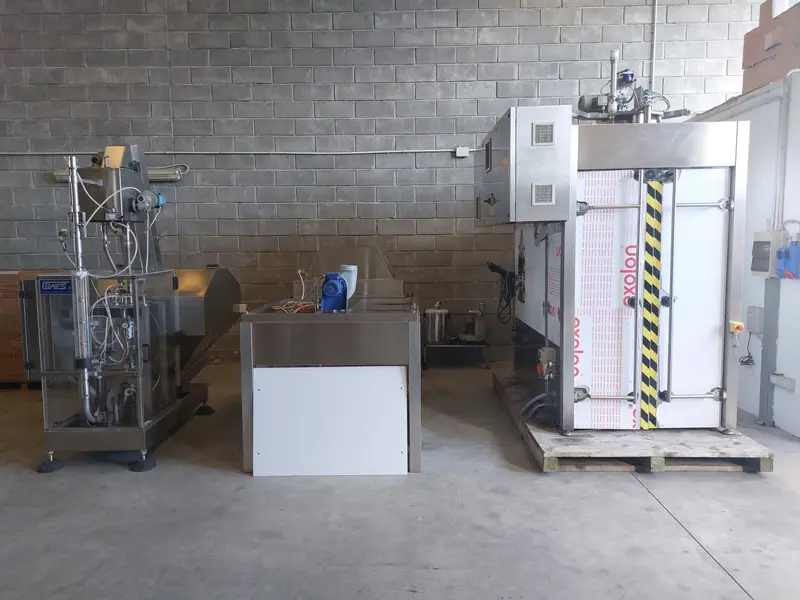 Photo #1 of Used Capping Machine BERTOLASO Delta 812R cap orienter CAMES and hood ALTIFILTER