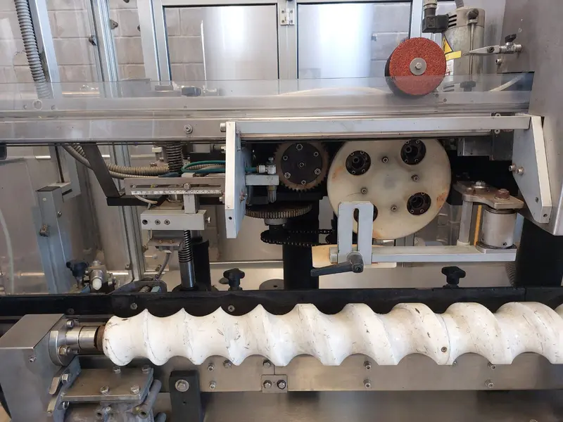 Photo #3 of Used capsuling Machine ROBINO GALANDRINO up to 15000 bph