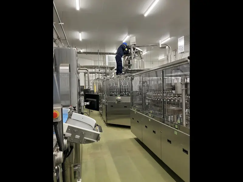 Photo #3 of Used Filling Monoblock MITSUBISHI up to 39000 BPH