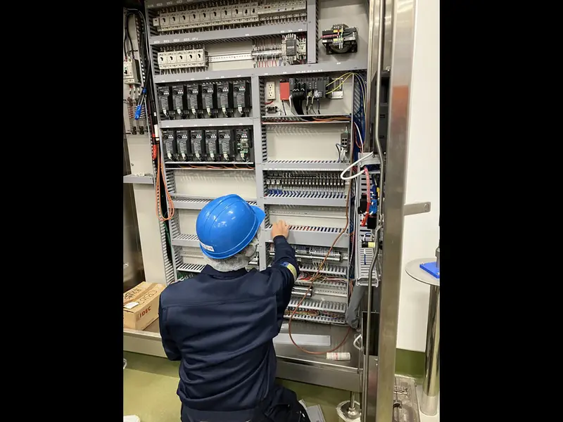 Photo #10 of Used Filling Monoblock MITSUBISHI up to 39000 BPH