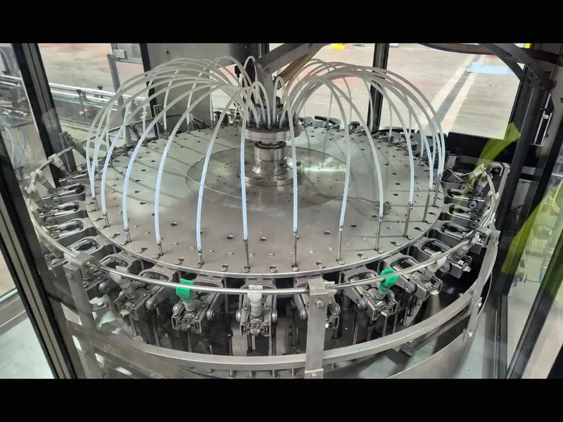 Photo #2 of Used Bottle Rinser PROCOMAC Gripstar up to 6000 bph