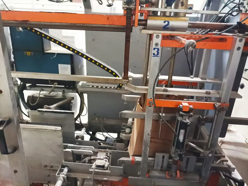 Photo #5 of Used Case Erector Mondo & Scaglione 376 / C up to 23 box/min