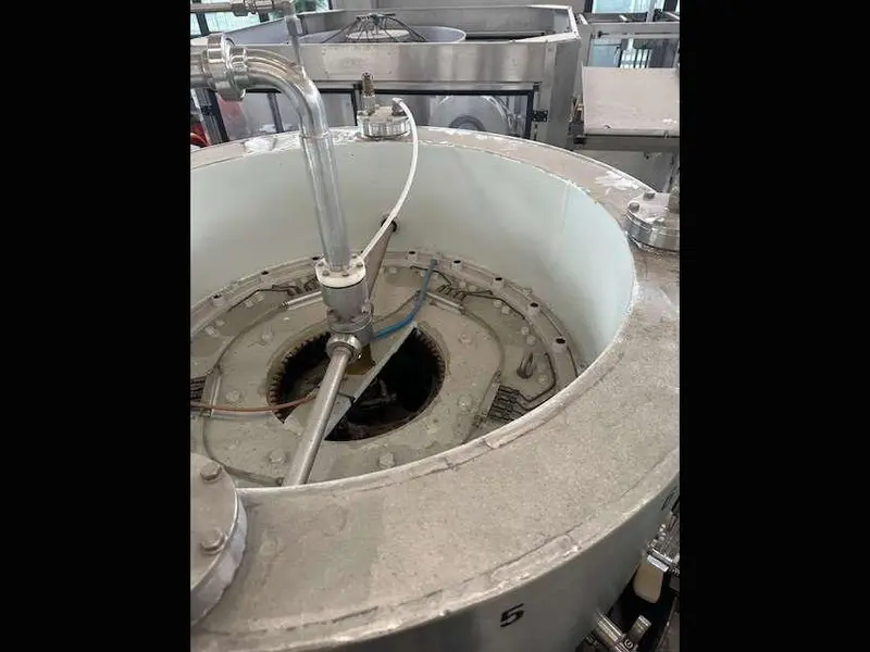 Photo #5 of Used Filling Machine Vir Mauri 20 up tp 3500 bph